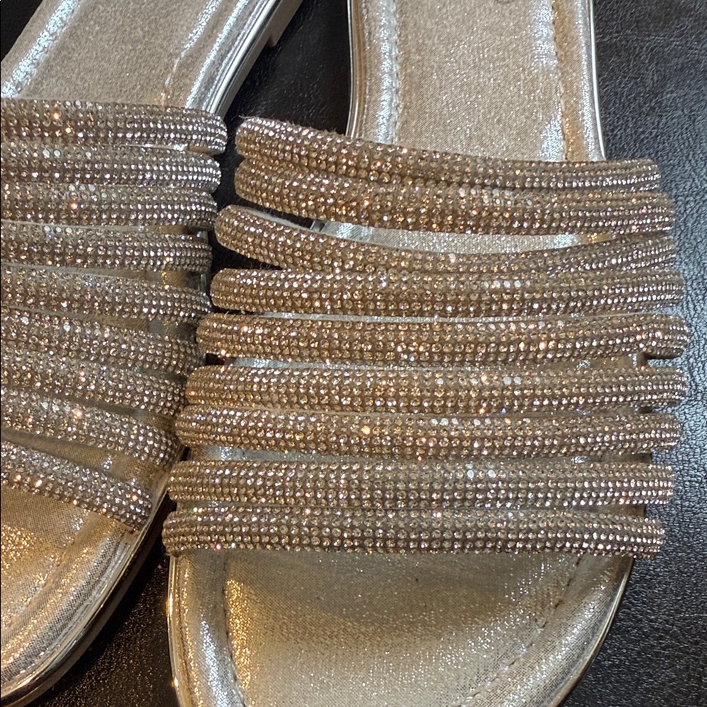 Chic Silver  Bling Beaded Women's Sandals - Picture 4 of 4